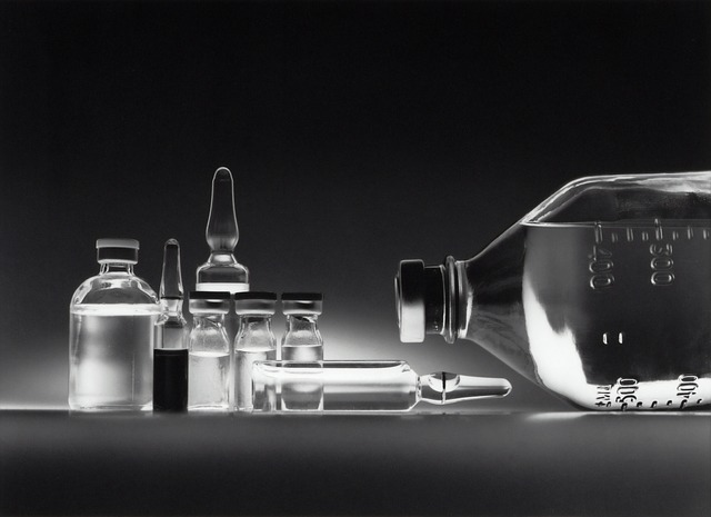 聚氨酯泡沫胺催化劑在汽車座椅和家具沙發(fā)中的應(yīng)用，提供優(yōu)異的舒適性和耐久性。
